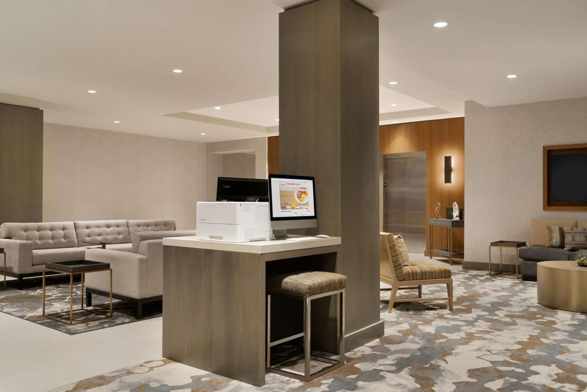 Hilton Garden Inn Newtown Square Radnor Extérieur photo