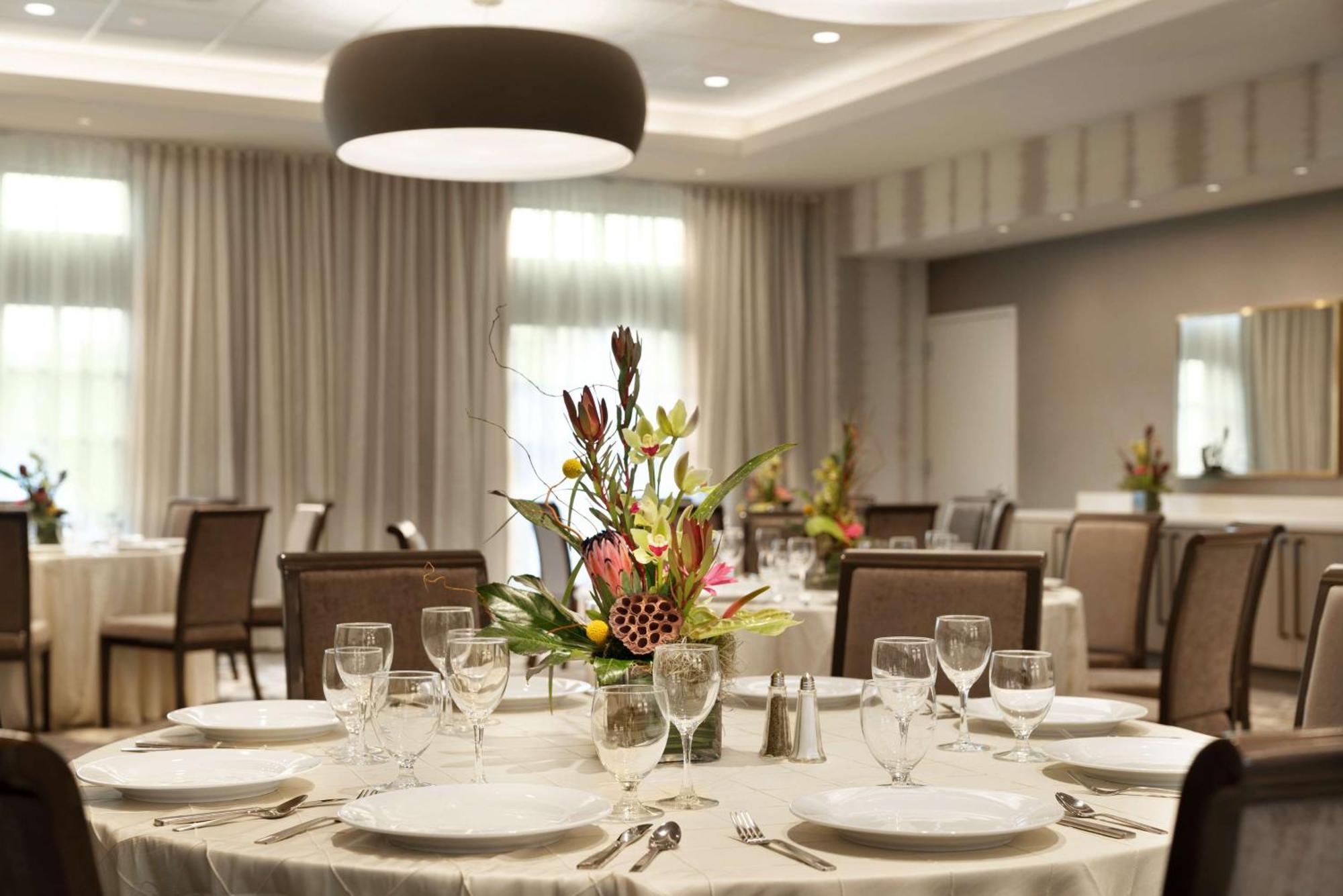 Hilton Garden Inn Newtown Square Radnor Extérieur photo