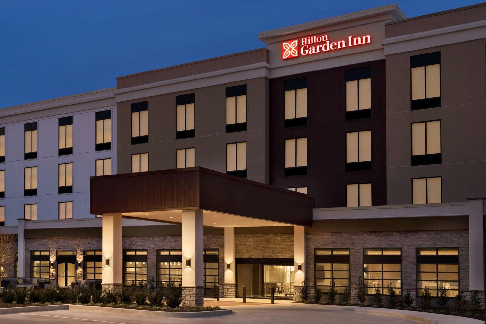 Hilton Garden Inn Newtown Square Radnor Extérieur photo