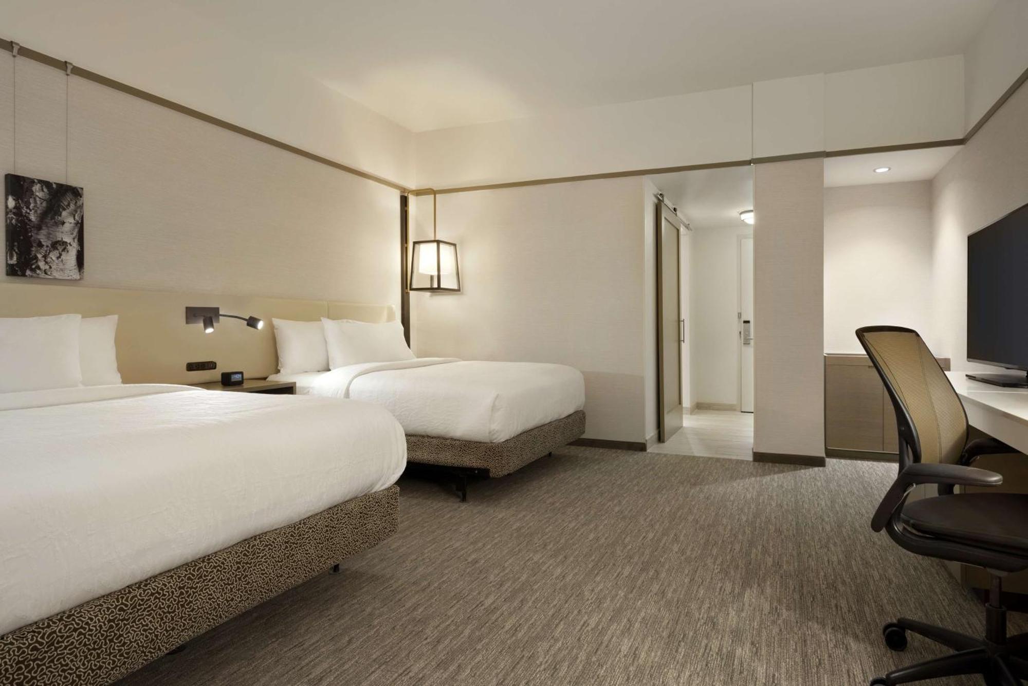 Hilton Garden Inn Newtown Square Radnor Extérieur photo